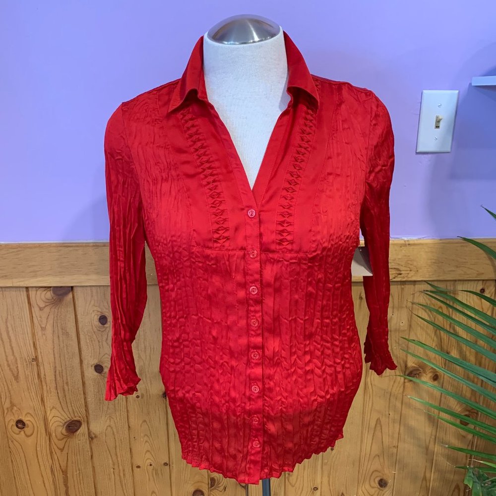 5 for $25 - Lanalee Button Down Long Sleeve Blouse
